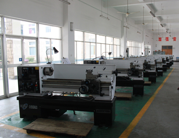 玖容伺服壓力（lì）機加工（gōng）車間